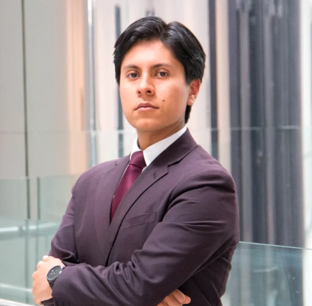 Aarón Hernández Ortega, Asistente Legal — Fexlaw