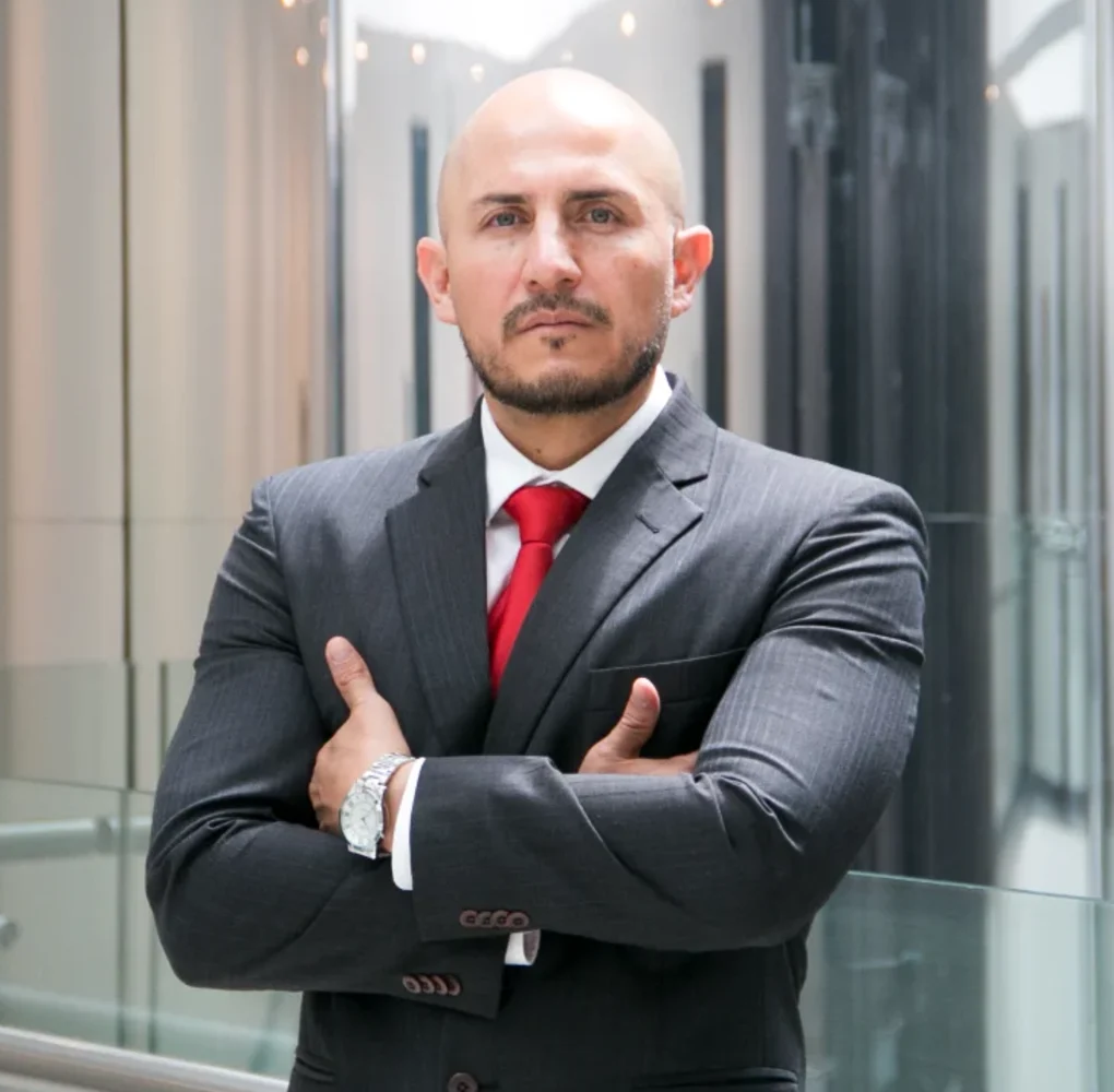 Eduardo Esparza Paula, Director del Área de Derecho Corporativo y Competencia — Fexlaw