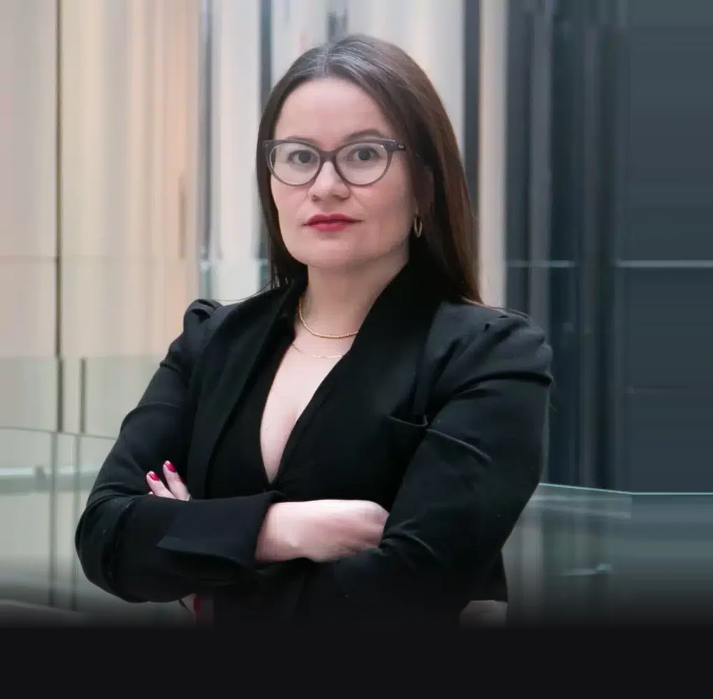 Estefanía Sigcha Orrico, Directora del Área Laboral y Migración — Fexlaw