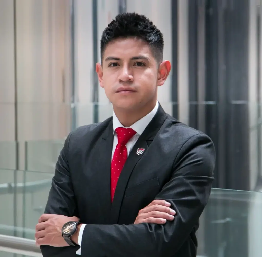 Juan Fernando Flores, Asistente Legal — Fexlaw