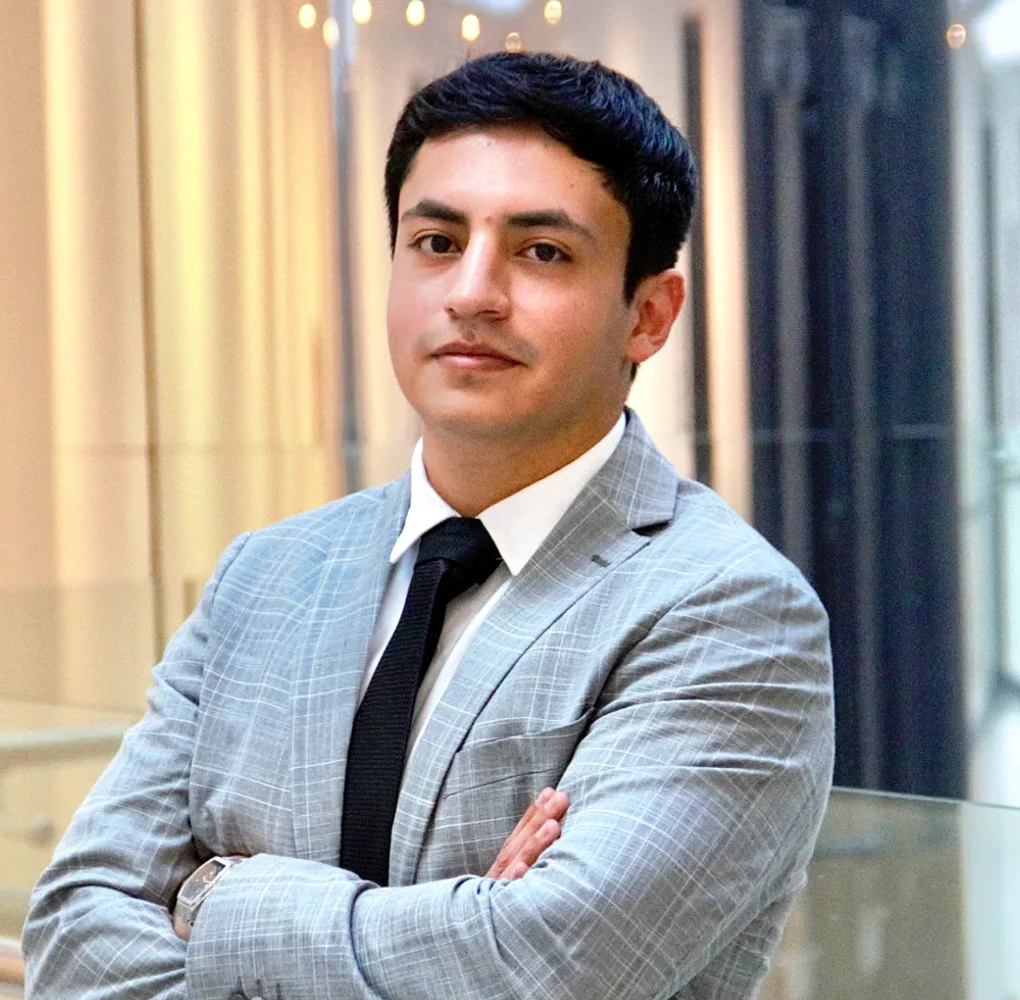 Santiago Heredia Guerra, Asistente Legal — Fexlaw