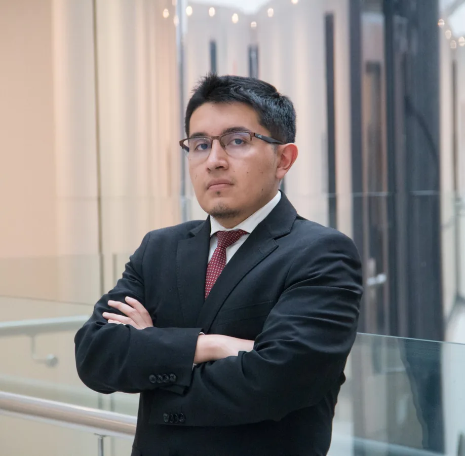 Sebastián Ponce Toledo, Abogado Asociado — Fexlaw