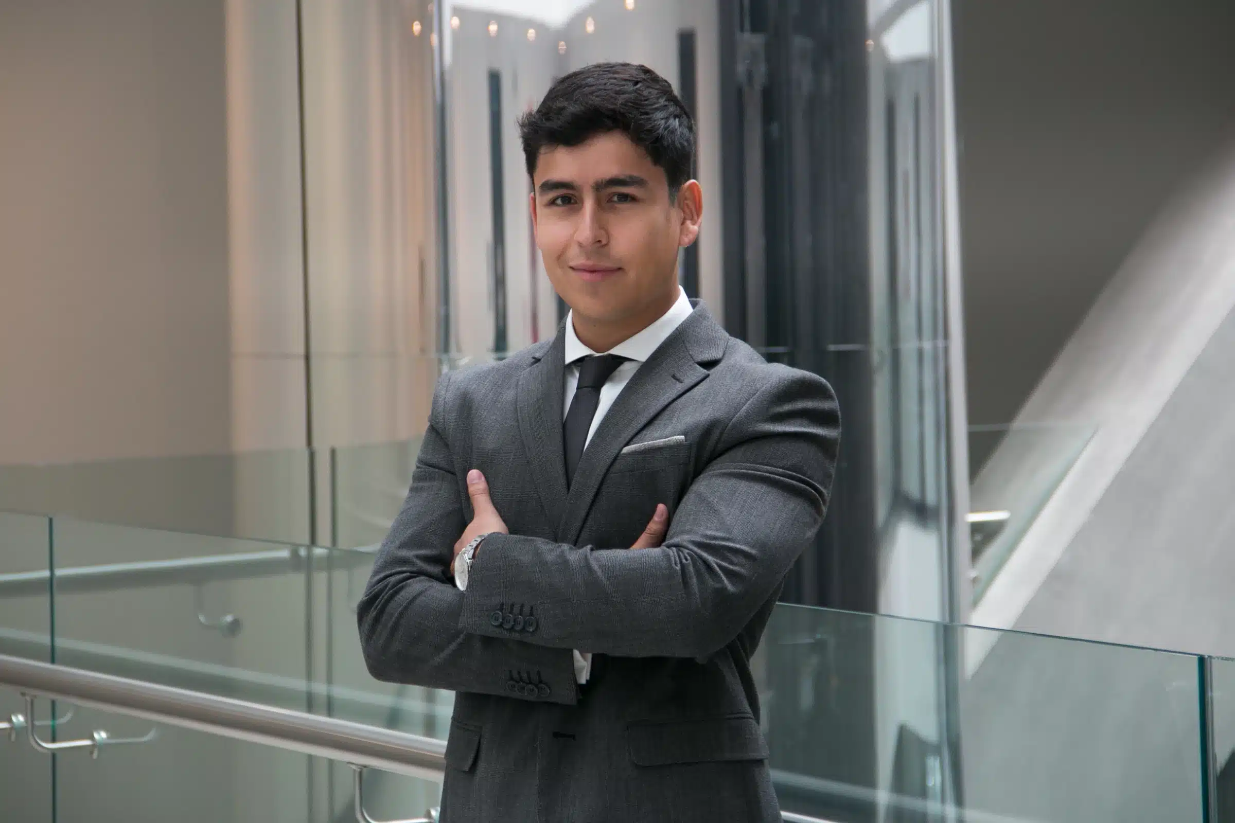 Xavier Burbano Piñuela, Abogado Asociado en Fexlaw Abogados